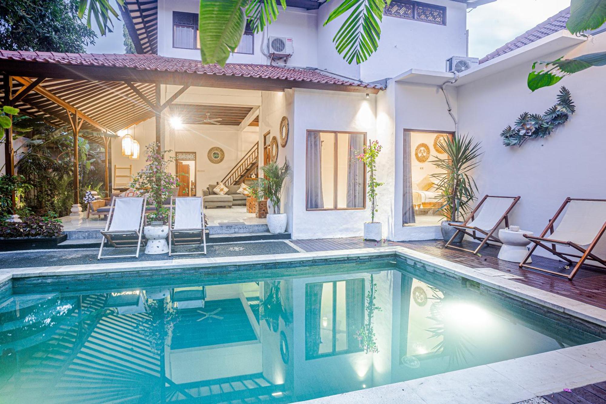 Deba 4 By Bali Solutions * Seminyak (Bali)